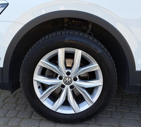 Volkswagen Tiguan Allspace cena 137900 przebieg: 125030, rok produkcji 2019 z Rawicz małe 704